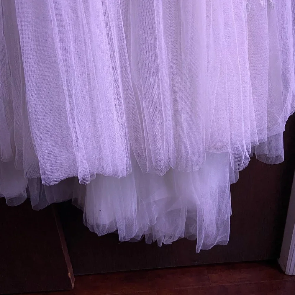 Willowby by Watters Everheart wedding gown, size 0 - Picture 6 of 14